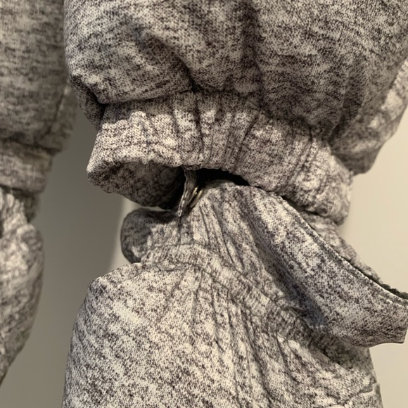 Gap grey coloured snowsuit. Size 6-12 months. - Picture 6 of 8